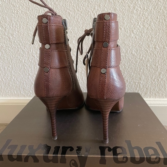BNB Luxury Rebel Open Toe Bootie - Picture 3 of 6
